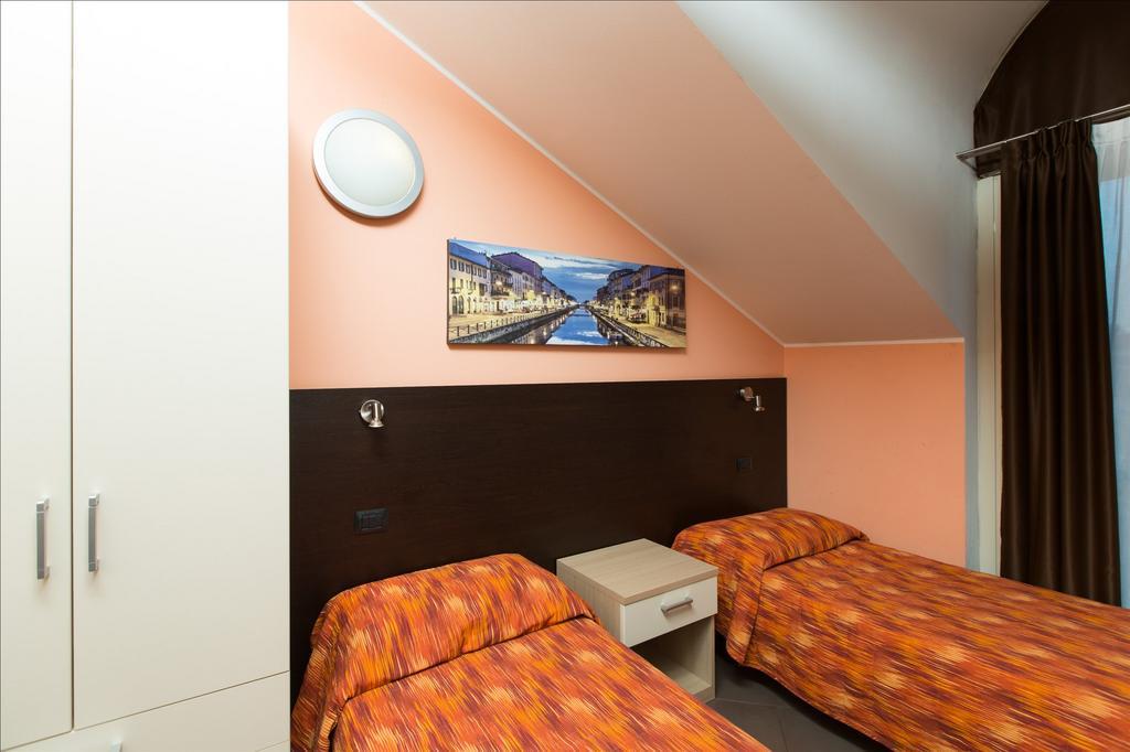 Residenza Villa Regina มอนซา ภายนอก รูปภาพ